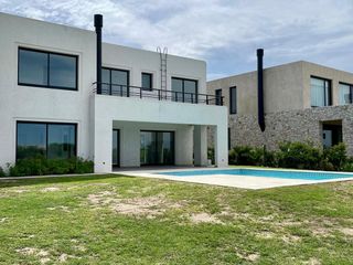 Foto 23 de Casa en Venta en Canton al Golf - Canton Golf - vista al lago