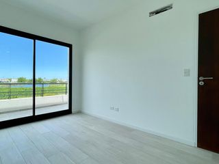 Foto 49 de Casa en Venta en Canton al Golf - Canton Golf - vista al lago
