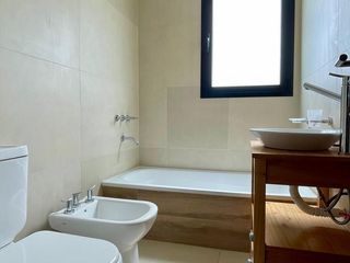 Foto 57 de Casa en Venta en Canton al Golf - Canton Golf - vista al lago