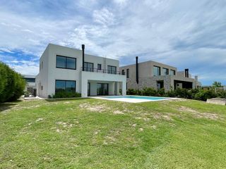 Foto 5 de Casa en Venta en Canton al Golf - Canton Golf - vista al lago