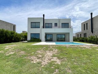 Foto 24 de Casa en Venta en Canton al Golf - Canton Golf - vista al lago