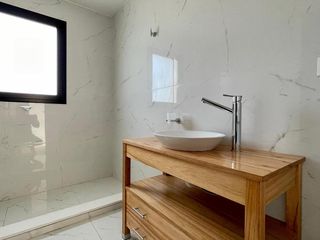 Foto 42 de Casa en Venta en Canton al Golf - Canton Golf - vista al lago