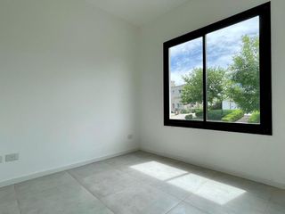 Foto 19 de Casa en Venta en Canton al Golf - Canton Golf - vista al lago