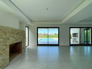 Foto 10 de Casa en Venta en Canton al Golf - Canton Golf - vista al lago