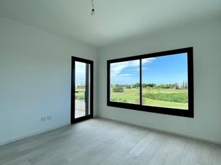 Foto 37 de Casa en Venta en Canton al Golf - Canton Golf - vista al lago