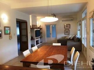 Foto 5 de Lomas de la Carolina Casa en venta!!