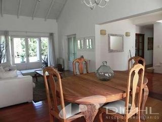 Foto 17 de Lomas de la Carolina Casa en venta!!