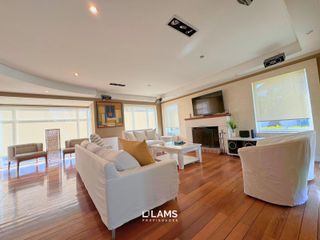 Foto 6 de Espectacular chalet con piscina en Barrio Los Troncos - Alquiler Temporario