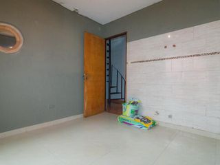 Foto 38 de Departamento en venta - 3 dormitorios 1 baño - 69mts2 cubiertos - Lomas Del Mirador