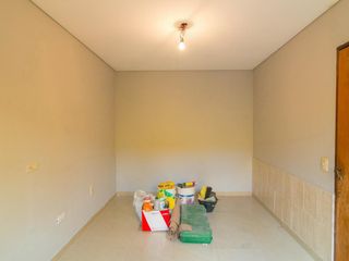 Foto 36 de Departamento en venta - 3 dormitorios 1 baño - 69mts2 cubiertos - Lomas Del Mirador