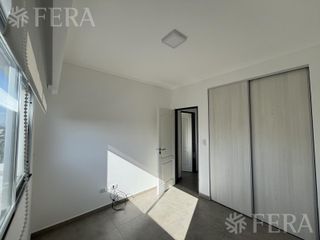 Foto 9 de Venta Departamento 3 ambientes con doble balcón en Wilde