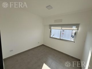 Foto 8 de Venta Departamento 3 ambientes con doble balcón en Wilde