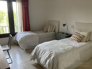 Foto 18 de Casa con 4 dormitorios en venta   en  Santa Barbara