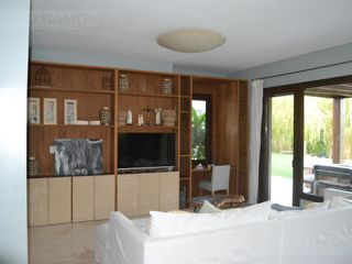 Foto 11 de Casa con 4 dormitorios en venta   en  Santa Barbara