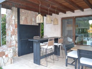 Foto 6 de Casa con 4 dormitorios en venta   en  Santa Barbara