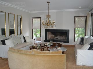 Foto 9 de Casa con 4 dormitorios en venta   en  Santa Barbara