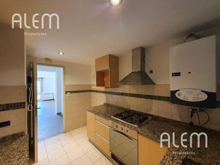 Foto 3 de Departamento de 3 ambientes en venta  - Lomas de Zamora Oeste