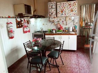 Foto 10 de PH en venta - 5 dormitorios 2 baños - 130mts2 - Villa Lugano