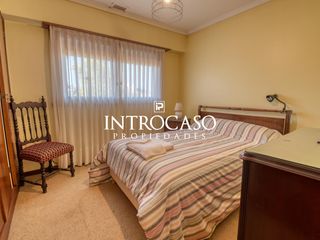Foto 34 de Casa en Alquiler Temporario con Pileta Mar del Plata