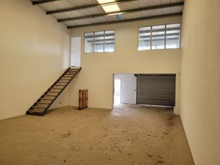 Foto 1 de DEPOSITOS ALQUILER 134 M2  POLO 21  Pontevedra Merlo