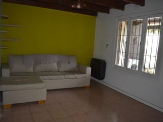 Foto 2 de PH en venta - 3 Dormitorios 2 Baños - Cochera - 200Mts2 - Necochea