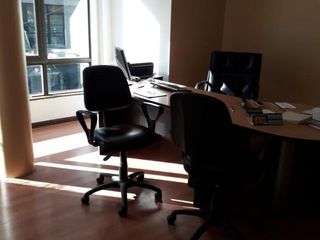 Foto 10 de Oficinas 400m2   gran galpón - Florida