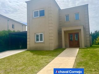 Foto 2 de Barrio Los Castaños casa en venta de 3 dormitorios y dependencias. | Nordelta