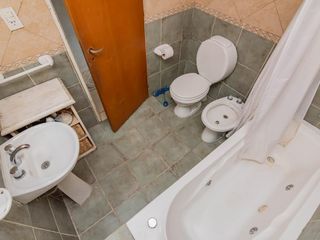 Foto 14 de PH en  venta 3 ambientes al frente con Jardin y pileta.