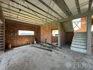 Foto 13 de Venta de casa en construcción de 6 ambientes con piscina  en Area 60