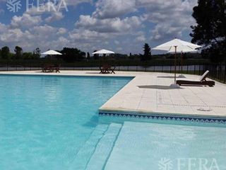 Foto 32 de Venta de casa en construcción de 6 ambientes con piscina  en Area 60