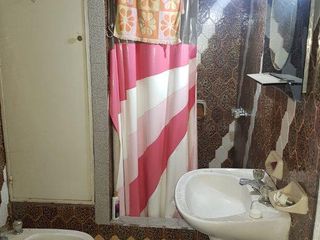 Foto 9 de Casa al frente, Laprida a 2 cuadras Calchaqui