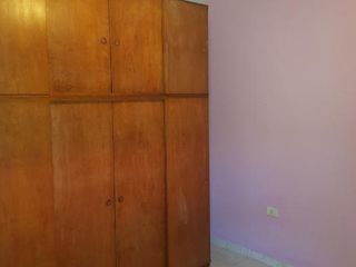 Foto 8 de Casa al frente, Laprida a 2 cuadras Calchaqui