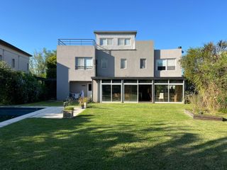 Foto 1 de Casa en venta en barrio San Isidro Labrador, Villanueva, Tigre