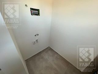 Foto 9 de Casa venta Confluencia Rural, 3 dormitorios (suite), 3 baños, 2 cocheras y jardín