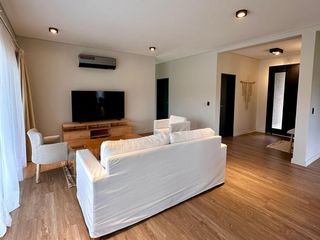 Foto 6 de Casa con 3 dormitorios, Jardín y Pileta en Alquiler Temporario