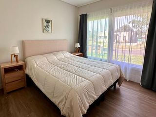 Foto 16 de Casa con 3 dormitorios, Jardín y Pileta en Alquiler Temporario