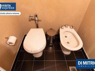 Foto 9 de Departamento de 3 ambientes con dependencia reformado como oficina! Visitalo Express HOY mismo!