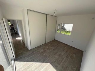 Foto 4 de Casa en venta - 2 dormitorios 1 baño - 1000 mts2 - Punta Indio