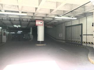 Foto 6 de Cochera  en venta - Recoleta zona Plaza Libertad