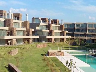 Foto 3 de Duplex de tres ambientes en venta. Nordelta, Castaños, Complejo Las Piedras