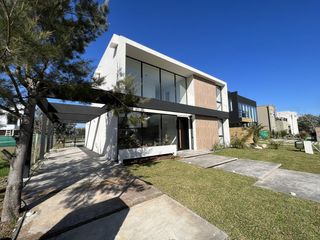 Foto 3 de Casa en Brisas de Adrogué