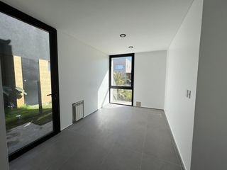Foto 13 de Casa en Brisas de Adrogué