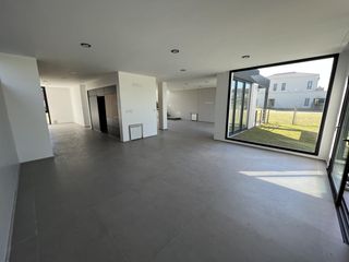 Foto 15 de Casa en Brisas de Adrogué