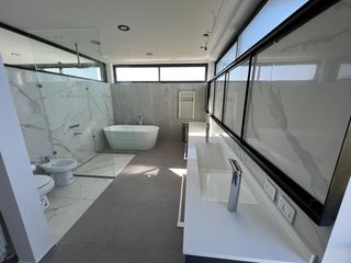 Foto 32 de Casa en Brisas de Adrogué