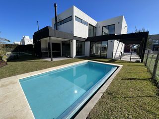 Foto 37 de Casa en Brisas de Adrogué
