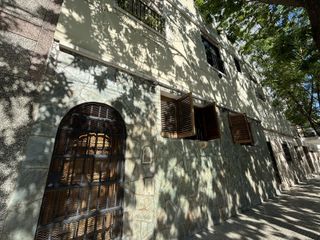 Foto 1 de Venta Casa 4 ambientes más departamento 2 ambientes en terraza, lote propio!!