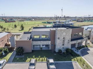 Foto 4 de Venta • Lote en etapa 2 • Frente al House • Barrio la Alameda