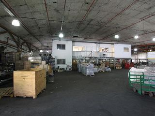 Foto 8 de Depósito en  Alquiler