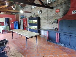 Foto 2 de Casa en venta - 5 dormitorios 5 baños - 2700 mts2 - Barrio El Cazador