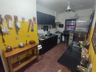 Foto 9 de Casa en venta - 5 dormitorios 5 baños - 2700 mts2 - Barrio El Cazador